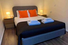 Modern Studio Great Trans Links nr Trendy Chorlton